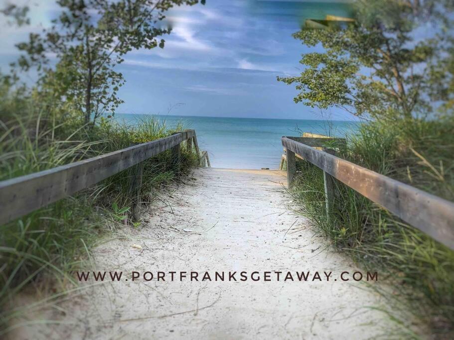 Cozy Cottage Retreat Lambton Shores Luaran gambar