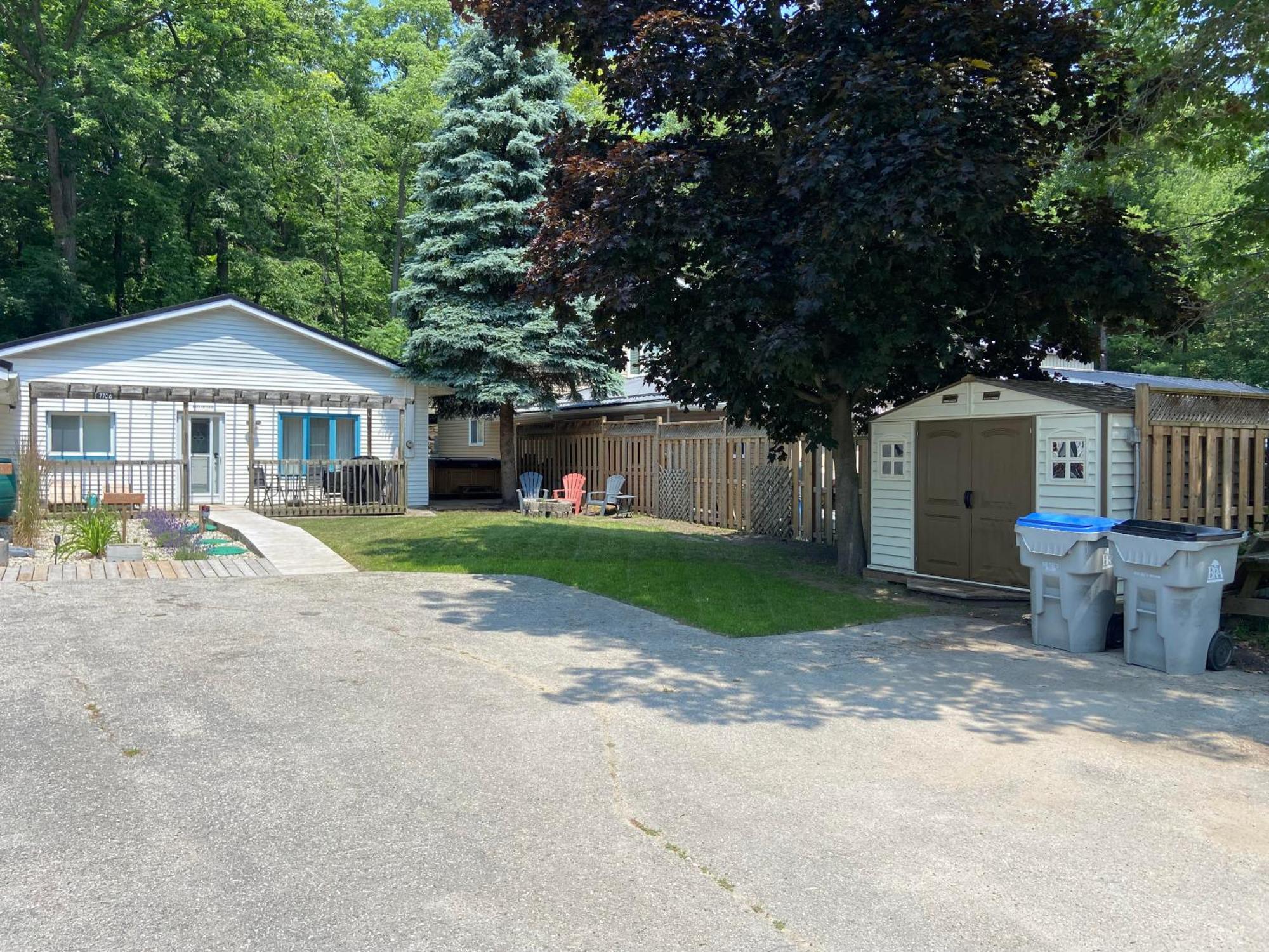 Cozy Cottage Retreat Lambton Shores Luaran gambar