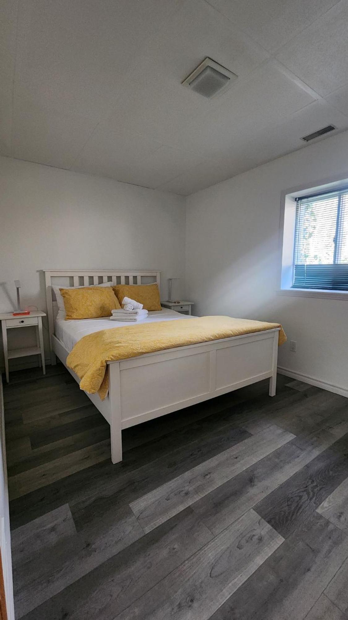 Cozy Cottage Retreat Lambton Shores Luaran gambar